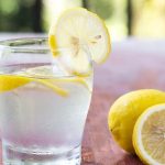 Rutin Minum Air Lemon: Ini Dampaknya bagi Kesehatan Anda