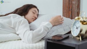 Tidur Terlalu Lama? Waspada Risiko Pikun Menanti di Hari Tua