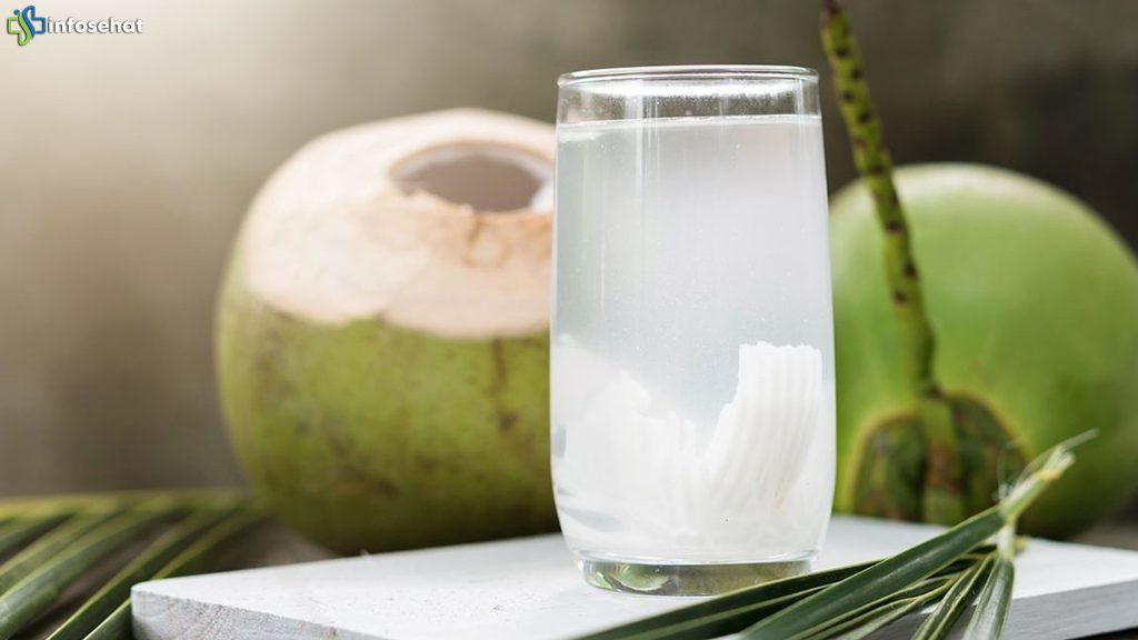 9 Manfaat Air Kelapa yang Bikin Jantung Kamu Tetap Prima
