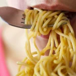 5 Hal Penting Soal Mi Instan yang Bikin Perut Cepat Keroncongan