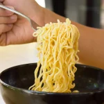 Dokter Pencernaan Bongkar Fakta: Mi Instan Butuh 2 Jam Buat Hancur Total