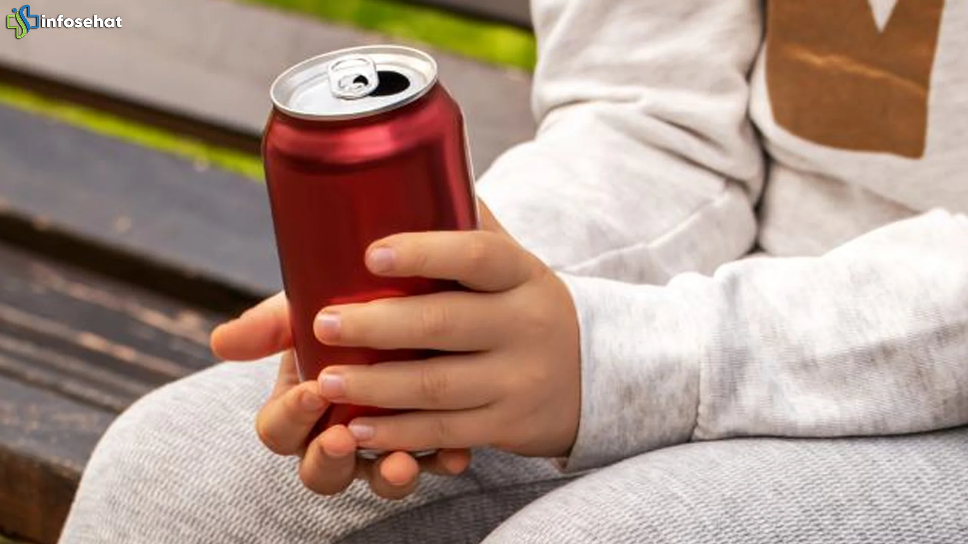 Jantung Berdegup 150 bpm: Bahaya Minuman Energi Picu Stroke