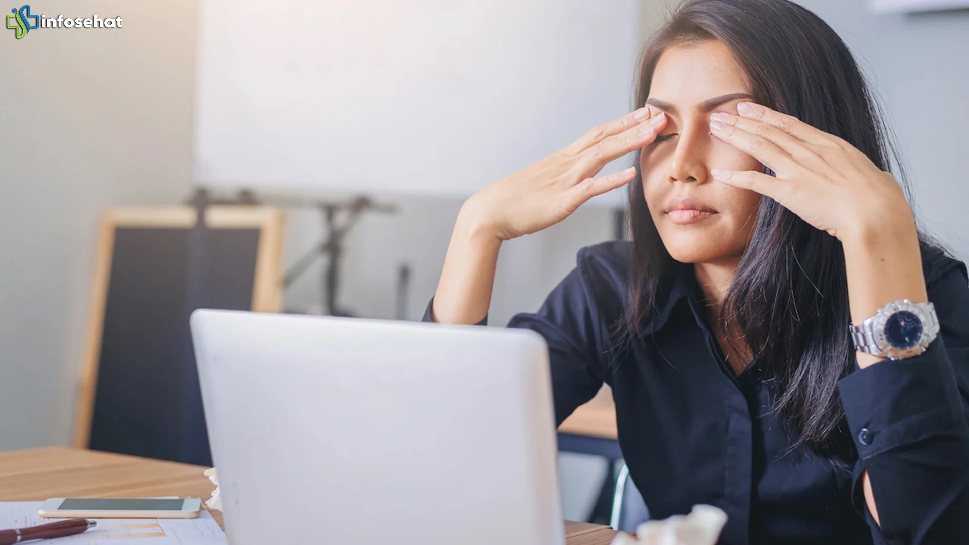 Fotofobia Bikin Panik, Ini 4 Gejala Meningitis Memburuk dalam 1 Hari