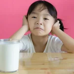 Orang Tua Wajib Tahu 4 Gejala Alergi Susu Sapi Pada Anak