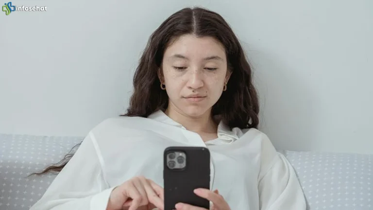 Duduk Pasif 5 Jam Sehari Berkaitan dengan Risiko Demensia