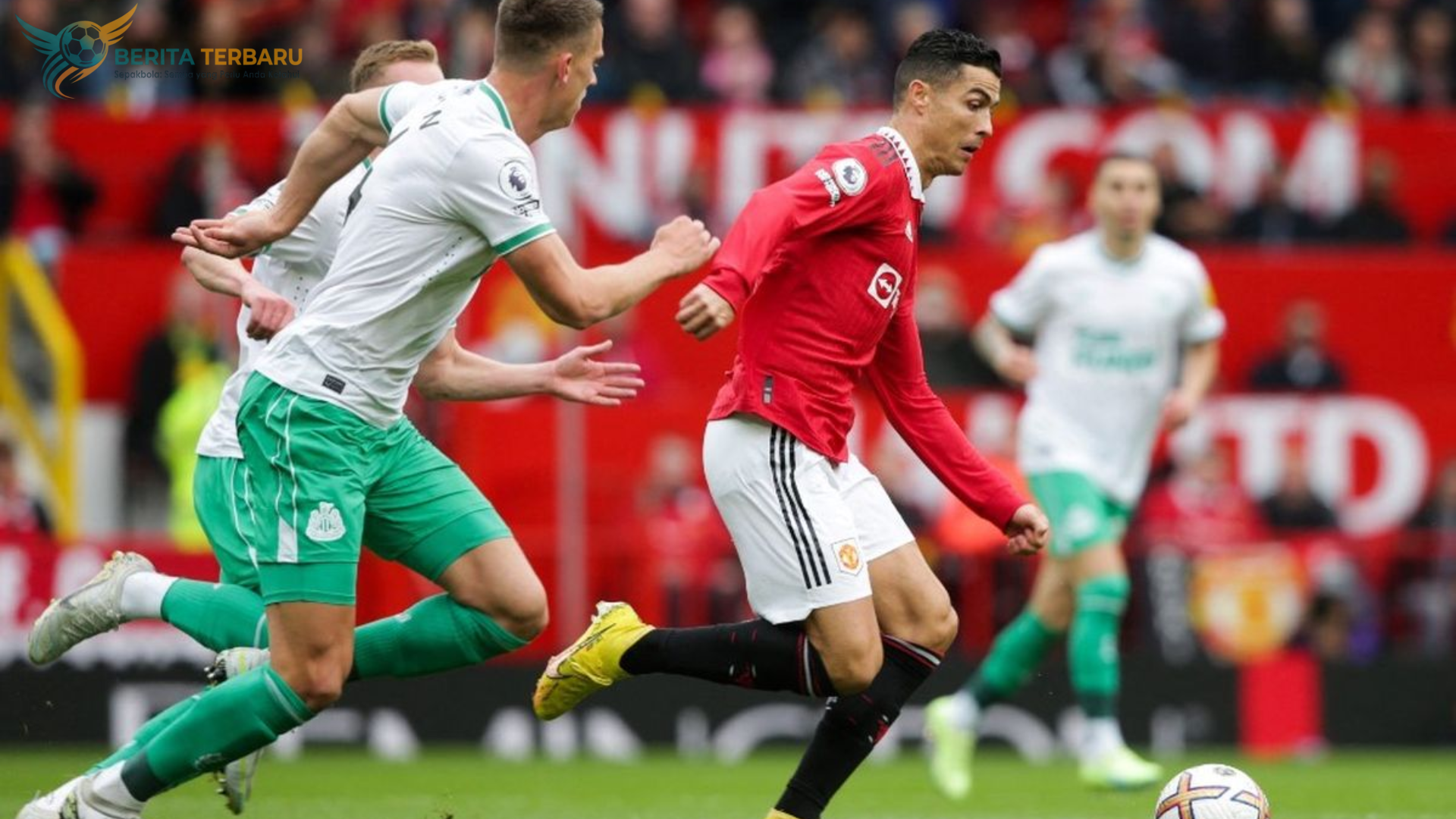 Erik ten Hag dan Cristiano Ronaldo saat masih bersama di Manchester United.